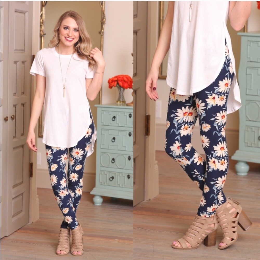 Daisy leggings.